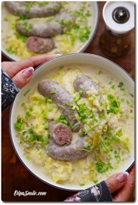 BIAŁA KIEŁBASA W SOSIE MUSZTARDOWYM