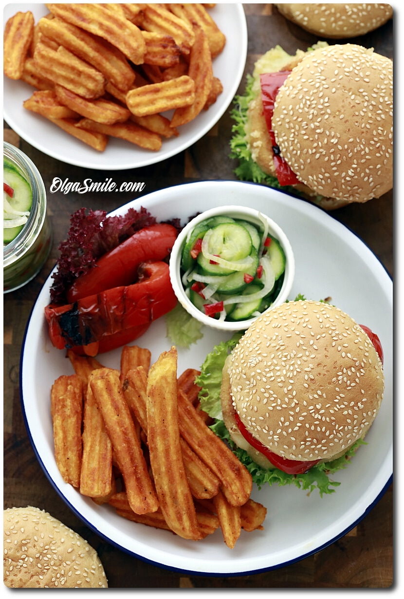 BURGER WEGETARIAŃSKI Z FRYTKAMI