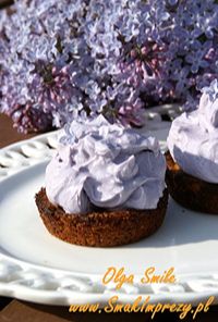 Ciasteczka w kolorze bzu