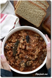 BIGOS Z GRZYBAMI I BOCZKIEM