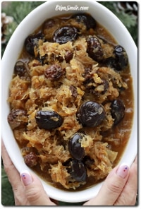 KAPUSTA ZE ŚLIWKAMI SUSZONYMI