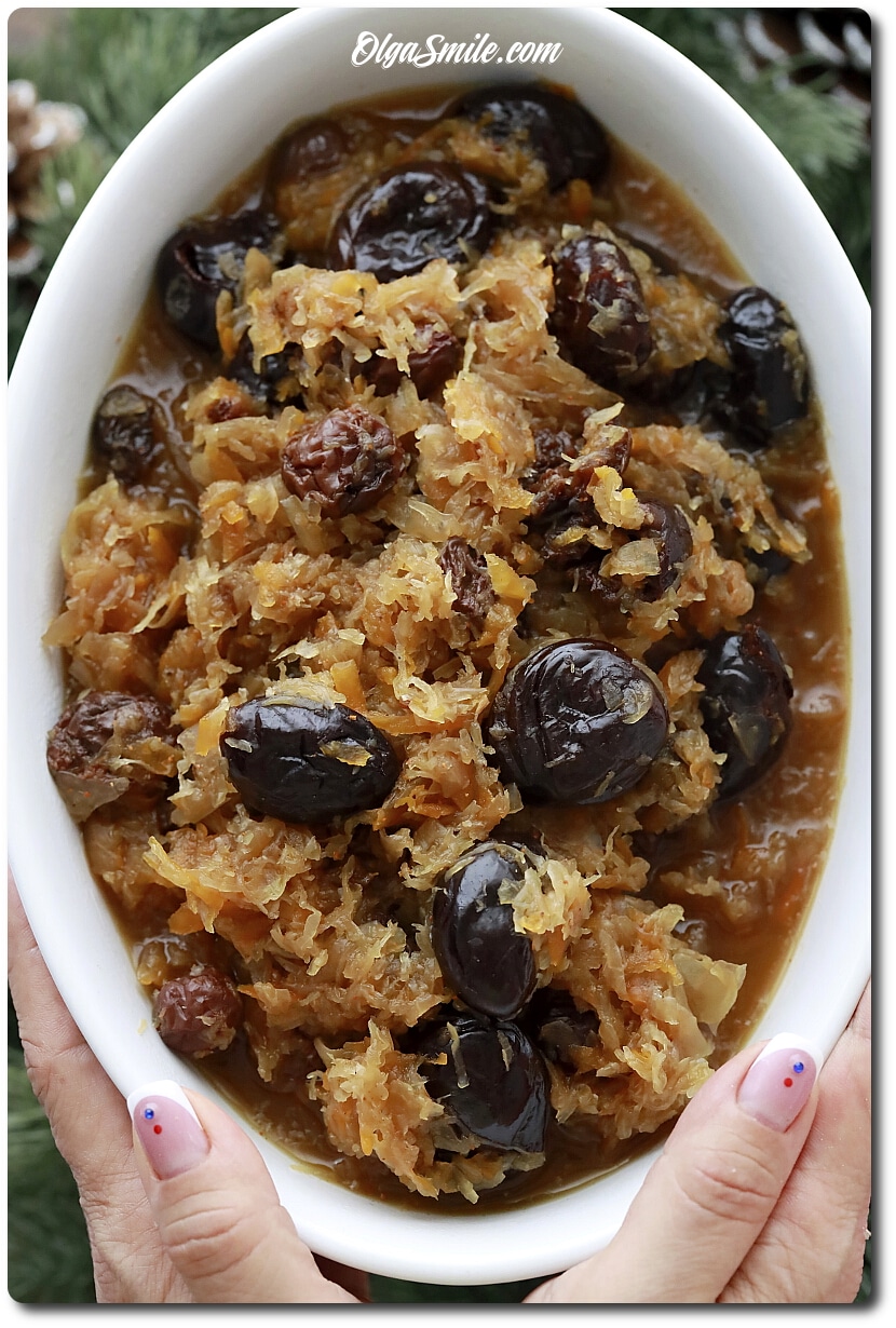 KAPUSTA ZE ŚLIWKAMI SUSZONYMI