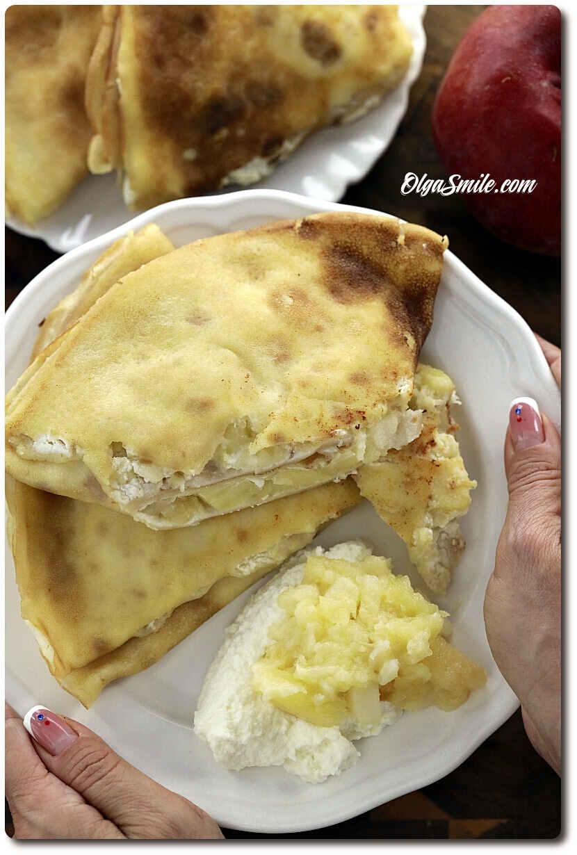 NALEŚNIKI Z JABŁKAMI I ŚMIETANĄ