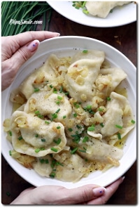 PIEROGI Z TWAROGIEM WĘDZONYM