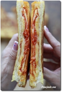 TOSTY Z SEREM I CHORIZO