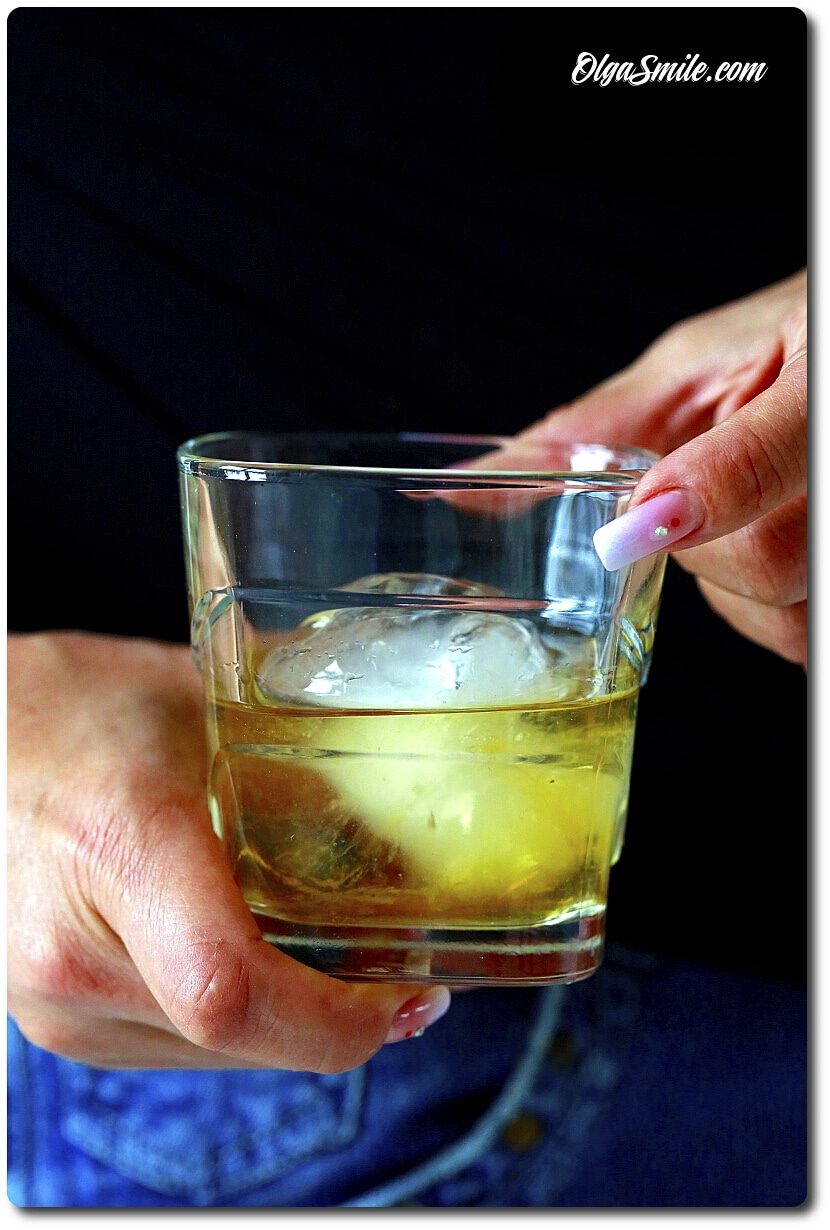 WHISKY Z LODEM LUB WODĄ